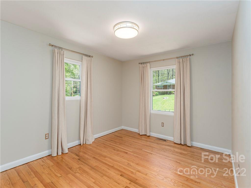 384 Thomas Park Drive Waynesville NC 28786