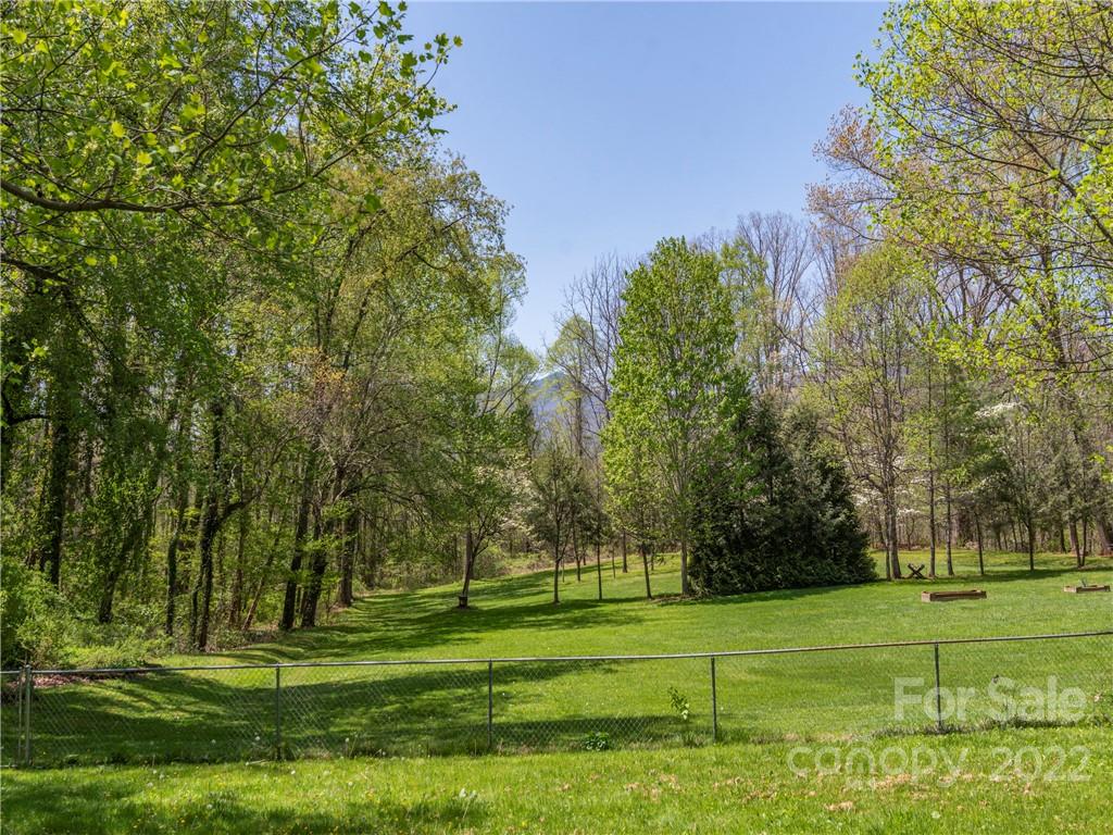 384 Thomas Park Drive Waynesville NC 28786