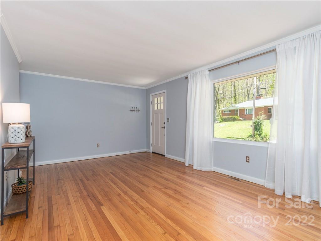 384 Thomas Park Drive Waynesville NC 28786