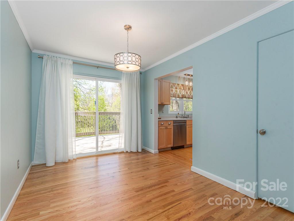 384 Thomas Park Drive Waynesville NC 28786