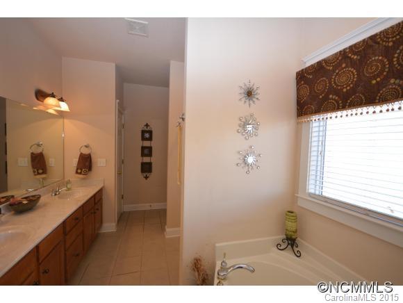 223 Nut Hatch Loop Arden NC 28704