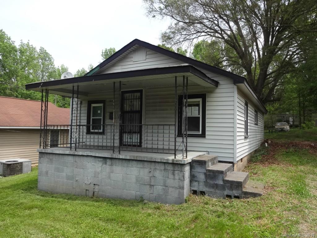 607 W Iredell Avenue Mooresville NC 28115