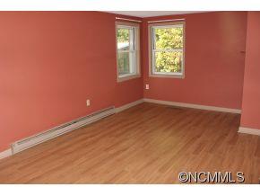 187 Moody Avenue Candler NC 28715