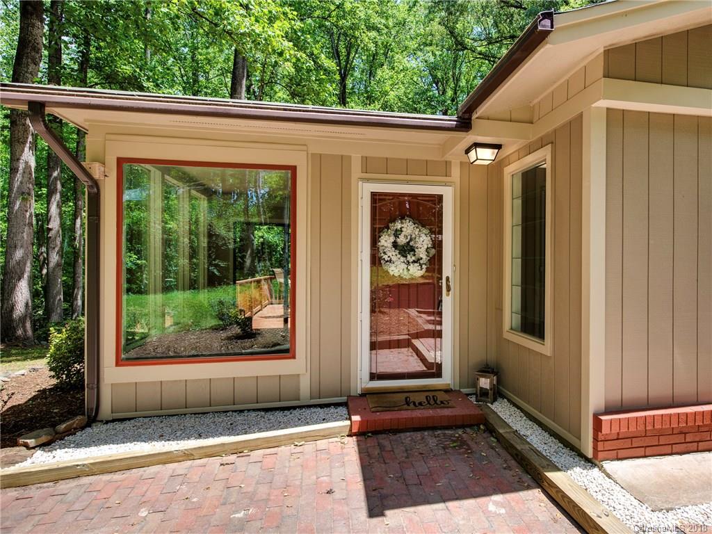 2025 Valrose Drive Charlotte NC 28216
