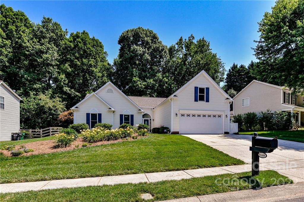 8540 Piccone Brook Lane Charlotte NC 28216