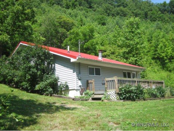 883 Price Town Road Clyde NC 28721