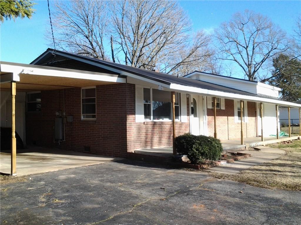 38 36th Street Nw Hickory NC 28601