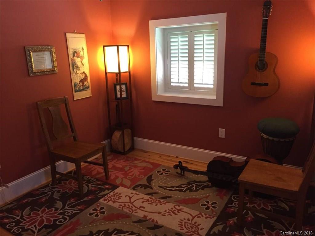 422 Old Farm School Road Asheville NC 28805