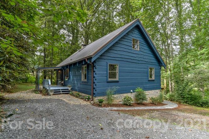 1305 Old Balsam Road Waynesville NC 28786