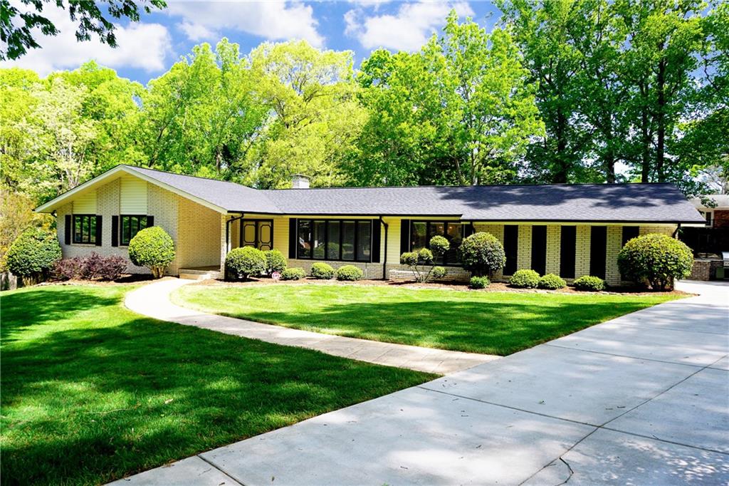 1151 18th Avenue Ne Hickory NC 28601