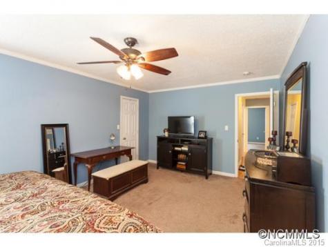 19 Woodland Drive Fairview NC 28730
