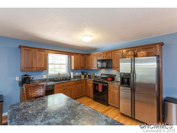 19 Woodland Drive Fairview NC 28730