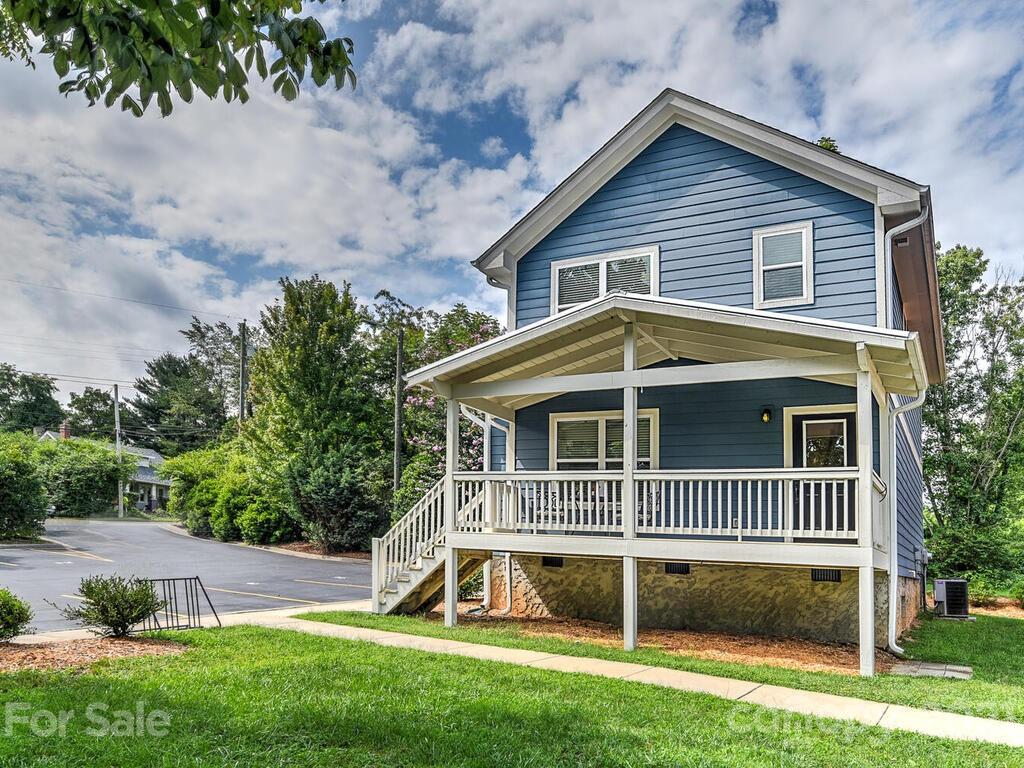 2 Cottage Cove Lane Asheville NC 28803