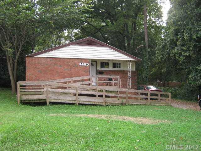 2219 W Trade Street Charlotte NC 28216