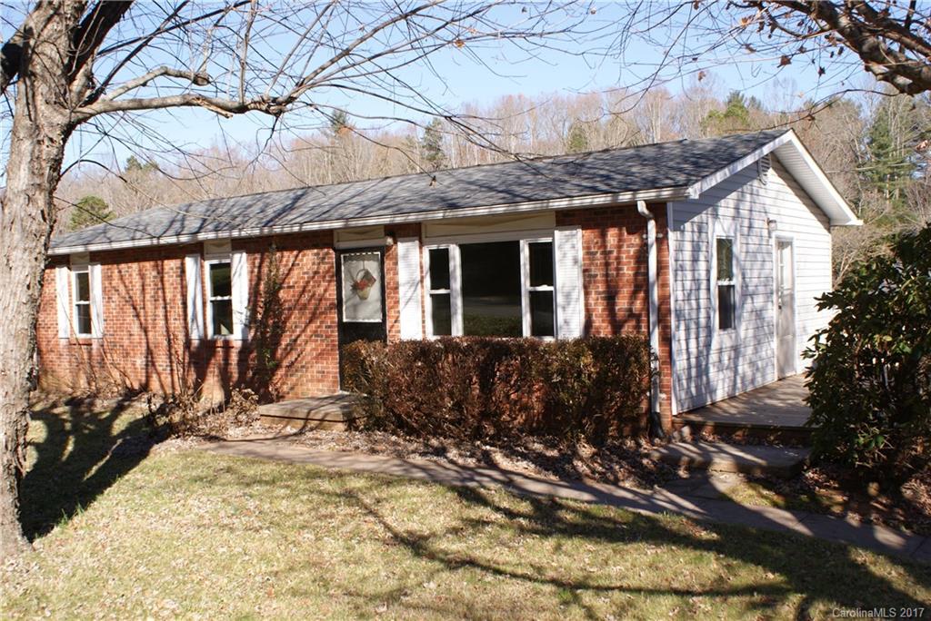 18 Hookers Gap Road Candler NC 28715