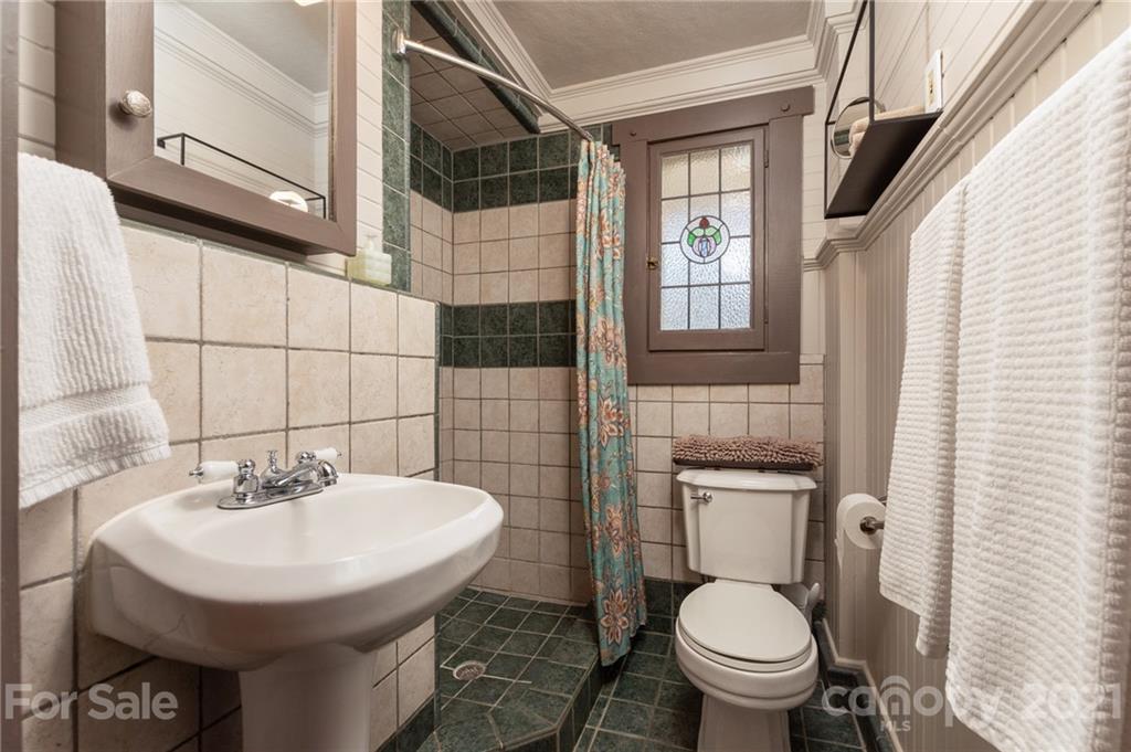 25 Norwood Avenue Asheville NC 28804