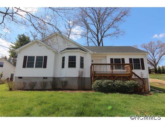 10 Ravens Cove Lane Candler NC 28715