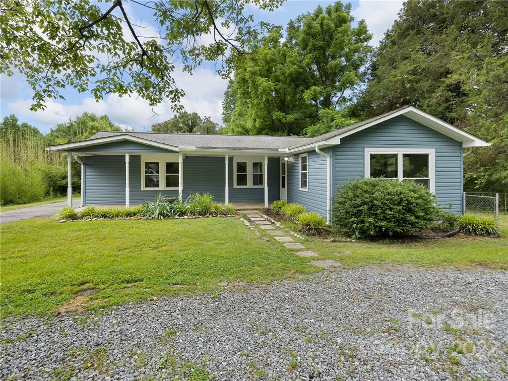 414 E Mills Street Columbus NC 28722