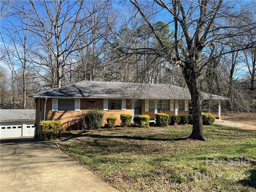 2556 12th Avenue SW Hickory NC 28602