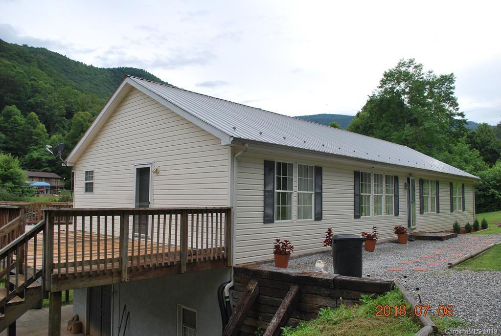 1853 Clear Creek Road Marion NC 28752