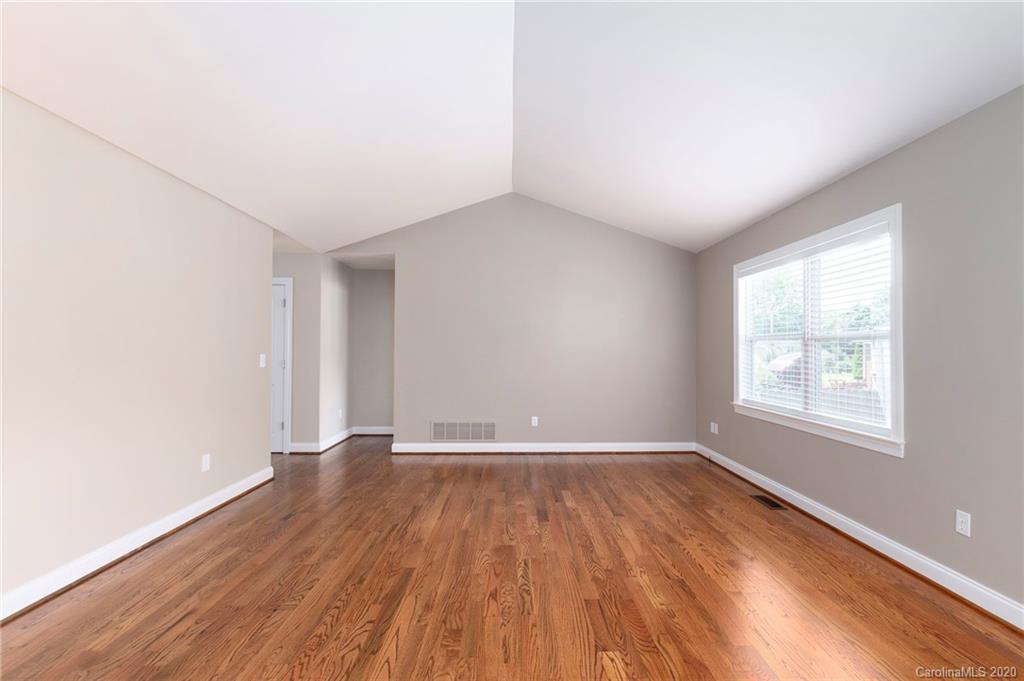 14 Woodcreek Circle Swannanoa NC 28778