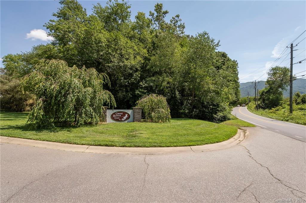 14 Woodcreek Circle Swannanoa NC 28778