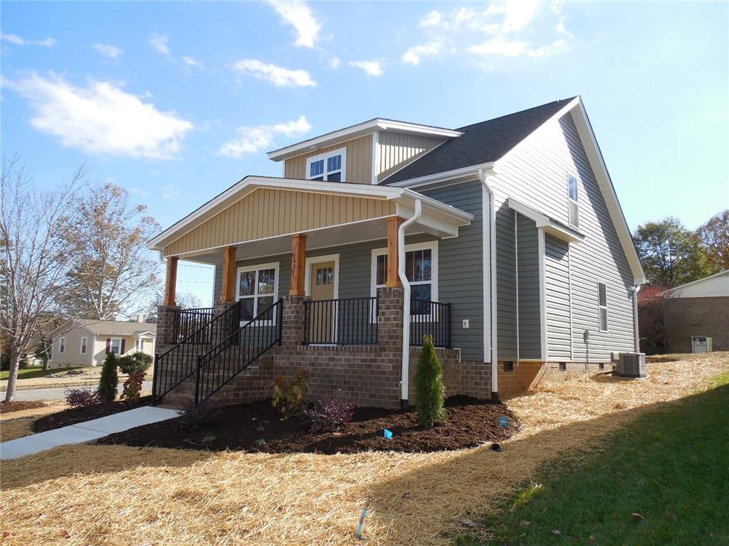 1162 13th Avenue Circle Ne Hickory NC 28601