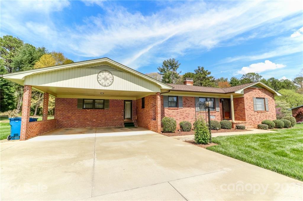 2780 34th Street Circle NE Hickory NC 28601