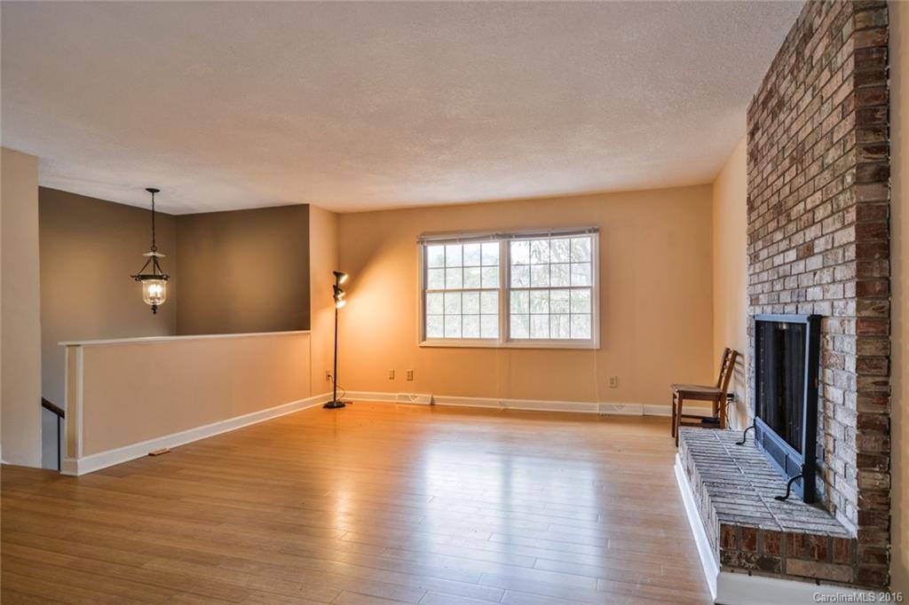 33 Brookcliff Drive Asheville NC 28804