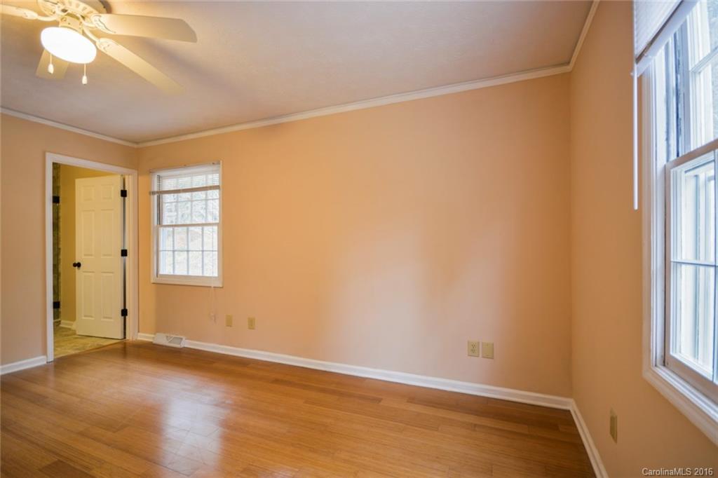 33 Brookcliff Drive Asheville NC 28804