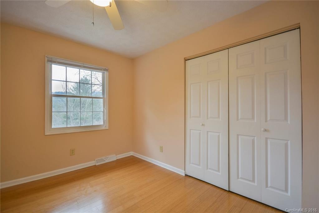 33 Brookcliff Drive Asheville NC 28804