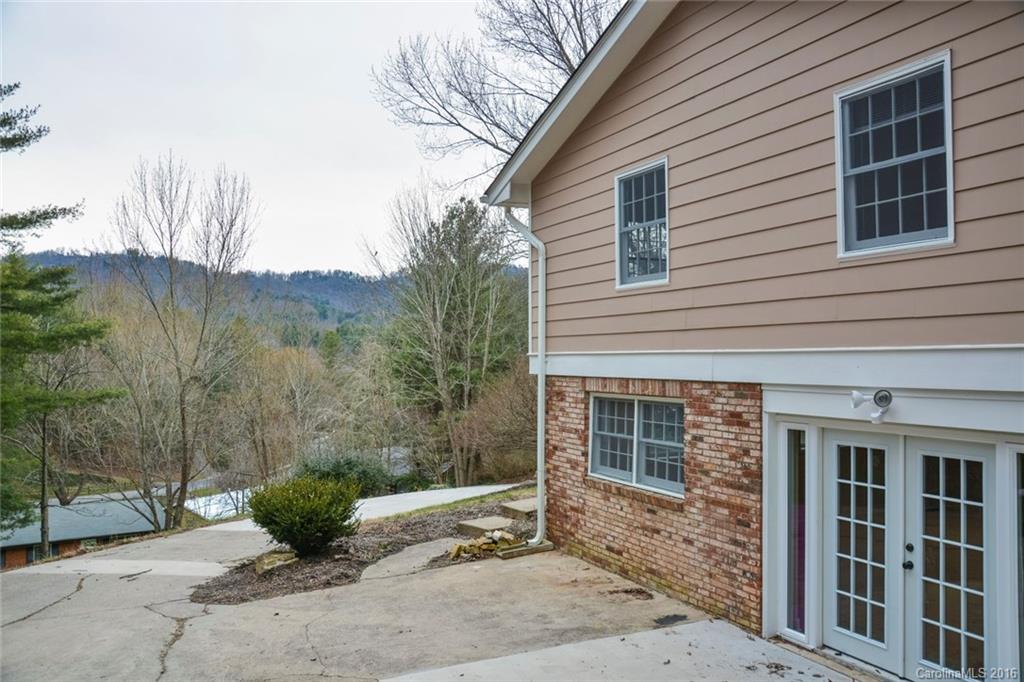33 Brookcliff Drive Asheville NC 28804