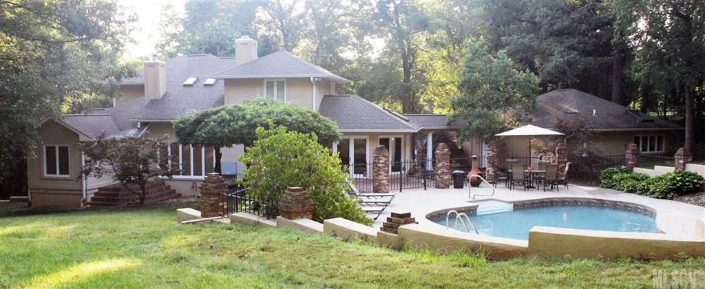 3702 Pinecrest Drive NE Hickory NC 28601