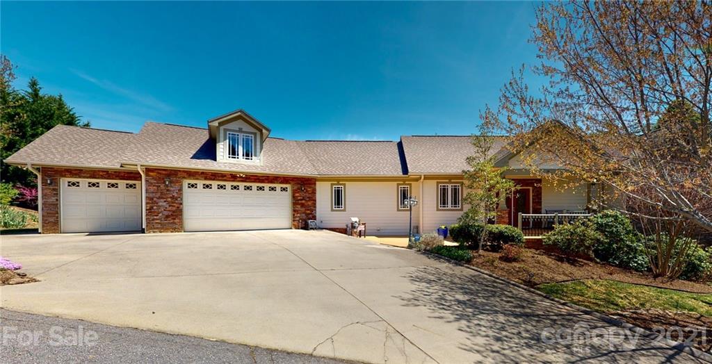 11 Fairway View Drive Weaverville NC 28787