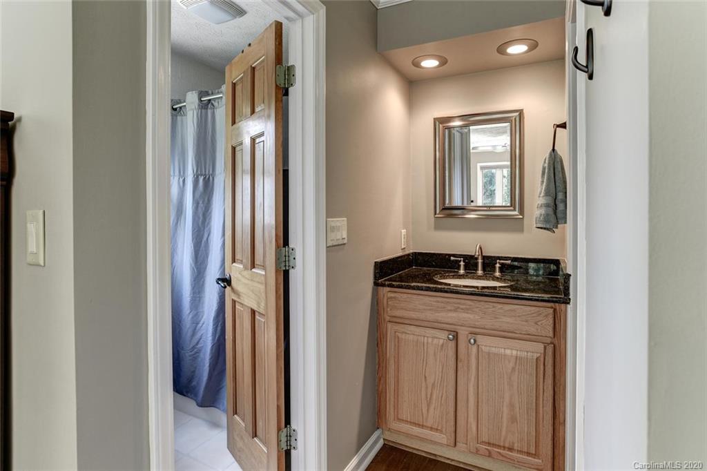513 Wildflower Lane Burnsville NC 28714