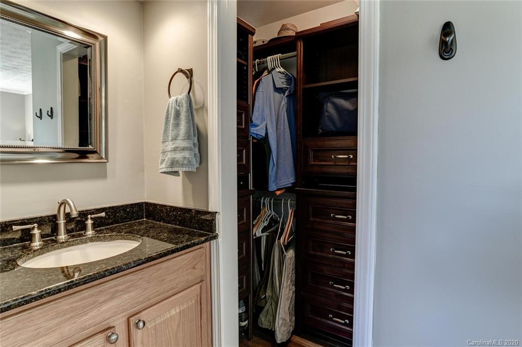 513 Wildflower Lane Burnsville NC 28714