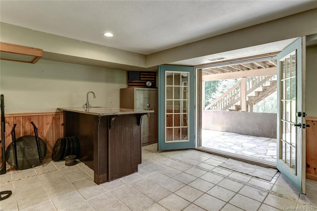 513 Wildflower Lane Burnsville NC 28714