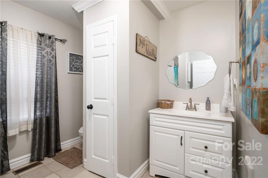 64 Hillside Lane Arden NC 28704