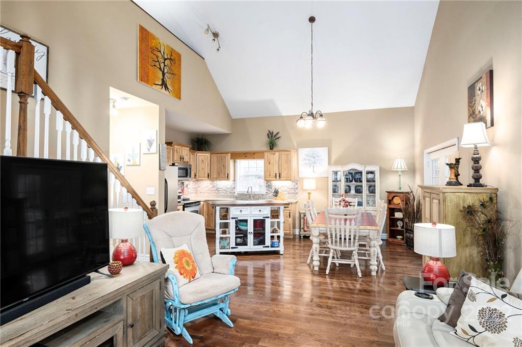 64 Hillside Lane Arden NC 28704