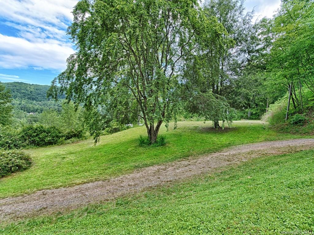 169 Davis Creek Road Candler NC 28715