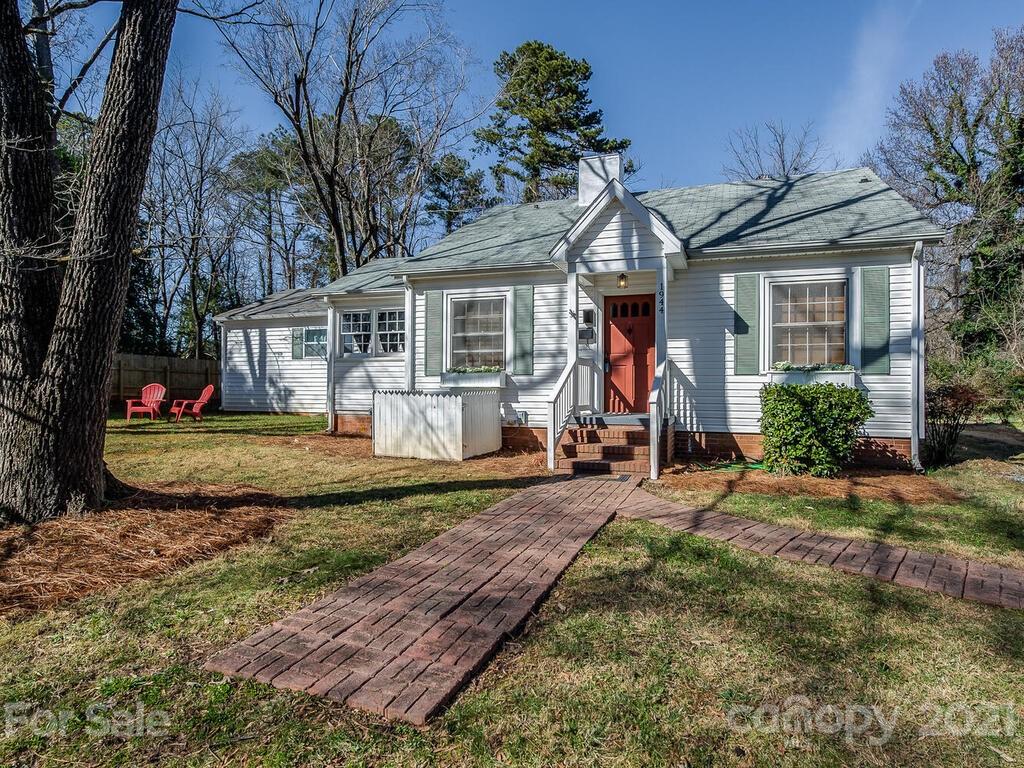1944 Garibaldi Avenue Charlotte NC 28208
