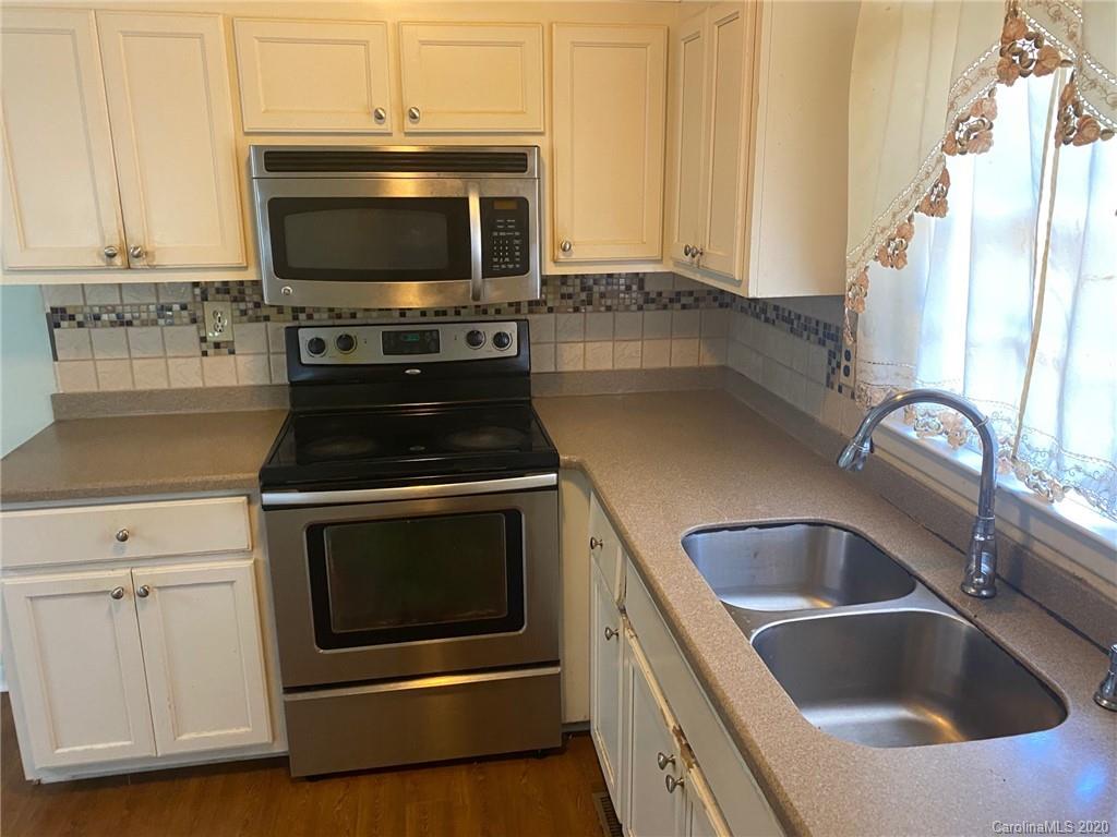 2233 Marbetta Lane Charlotte NC 28215