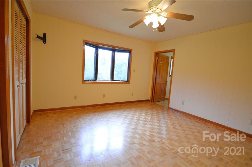 215 Bull Creek Road Asheville NC 28805