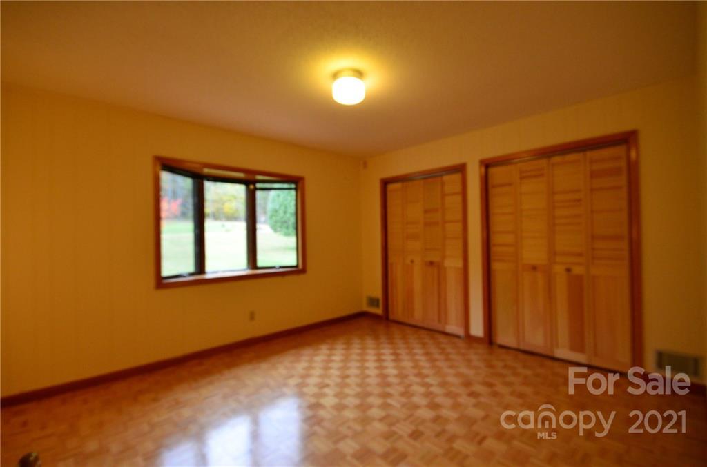215 Bull Creek Road Asheville NC 28805