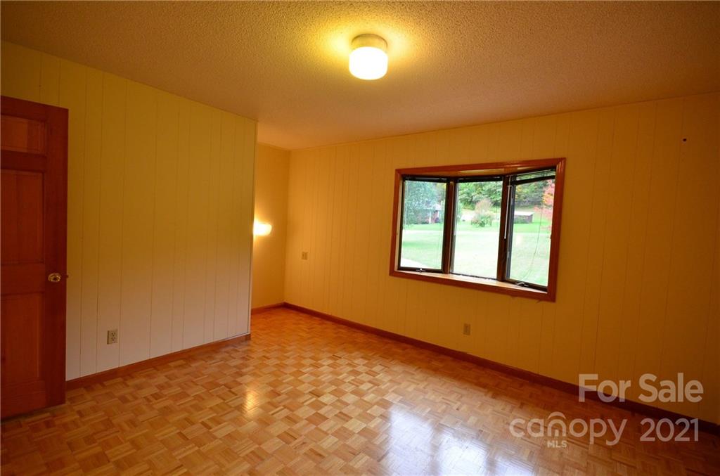 215 Bull Creek Road Asheville NC 28805