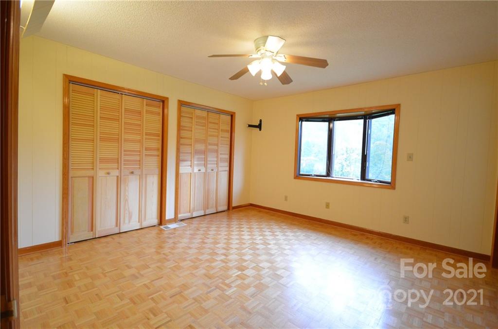 215 Bull Creek Road Asheville NC 28805