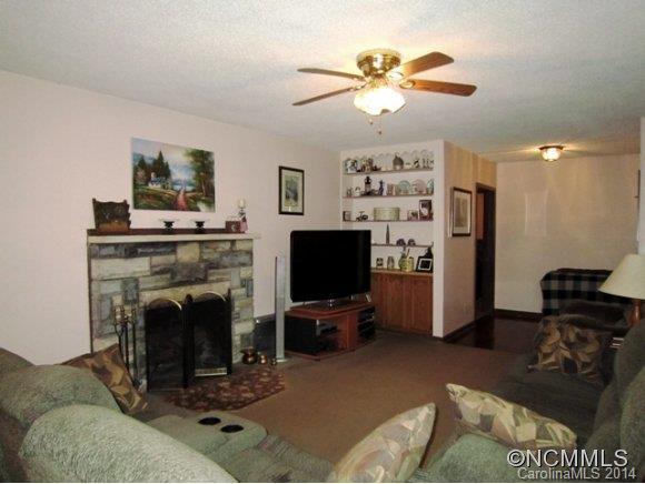17 E. Starnes Cove Road Asheville NC 28806