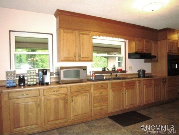 17 E. Starnes Cove Road Asheville NC 28806