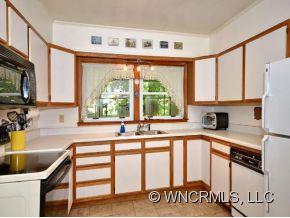 21 Browndale Road Asheville NC 28805