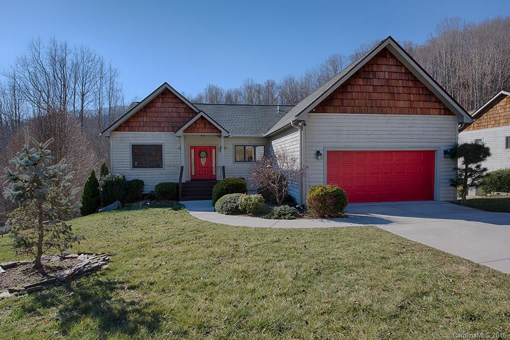 26 Constitution Avenue Waynesville NC 28785